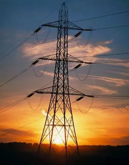 看一個(gè)電力鐵塔，你能推出多少信息
