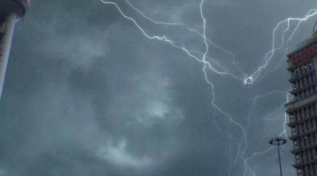 大雨傾城的這個(gè)季節(jié)，智慧城市安防監(jiān)控給你關(guān)懷